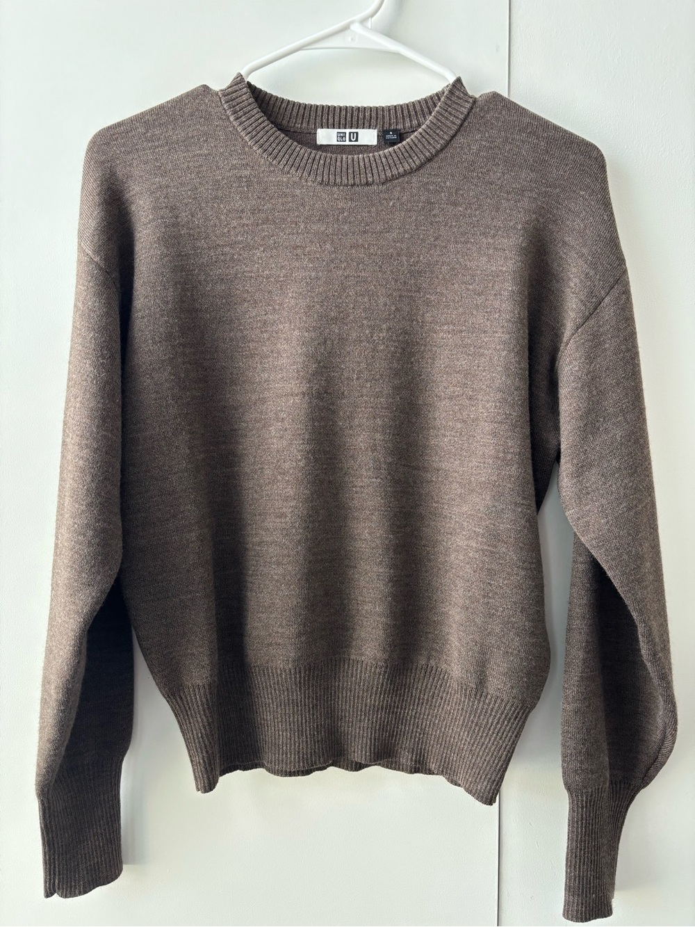 Uniqlo Women’s Brown Crewneck Knit Sweater